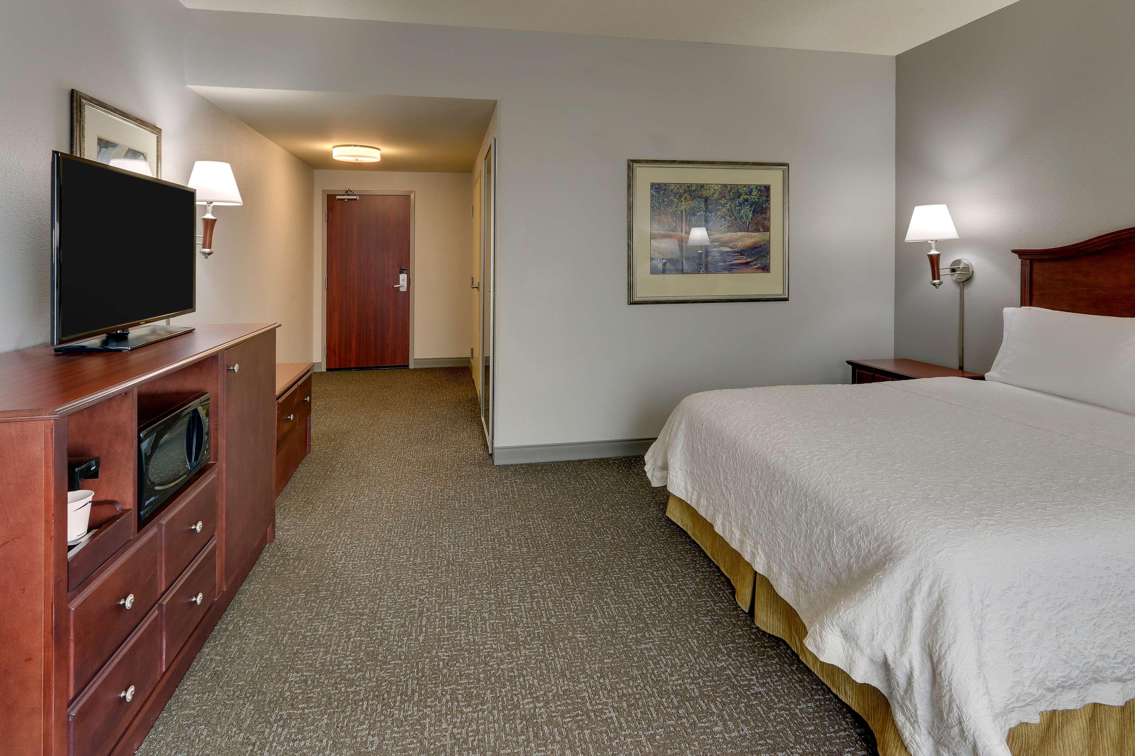 Hampton Inn & Suites Indianapolis-Airport Exterior foto