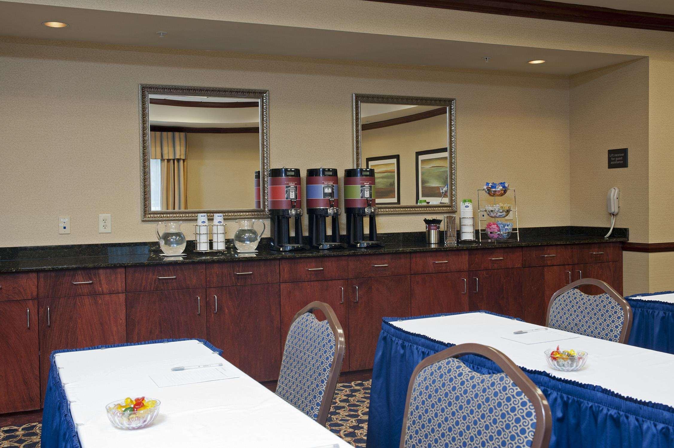 Hampton Inn & Suites Indianapolis-Airport Restaurante foto